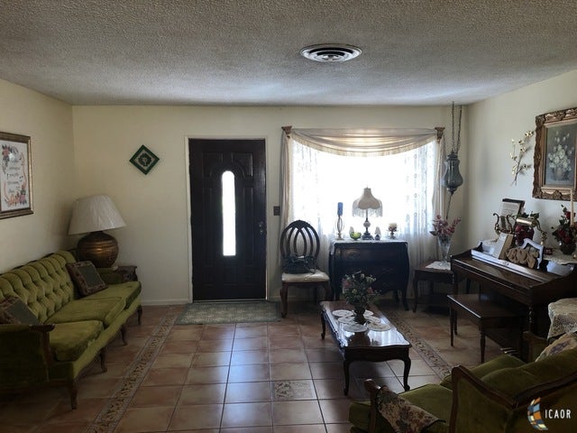 268 West Lancaster Road El Centro, CA 92243 - Photo 8 of 32 Gallery Image 8