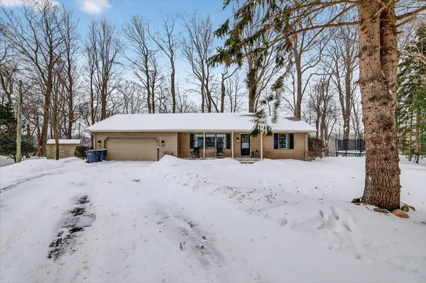 $699,000 | 70070 2nd Avenue, South Haven, MI 49090