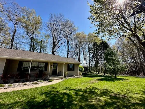$649,900 | 70070 2nd Avenue, South Haven, MI 49090