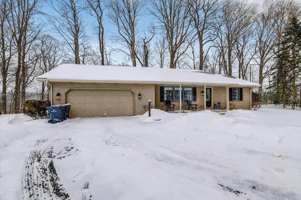 $699,000 | 70070 2nd Avenue, South Haven, MI 49090
