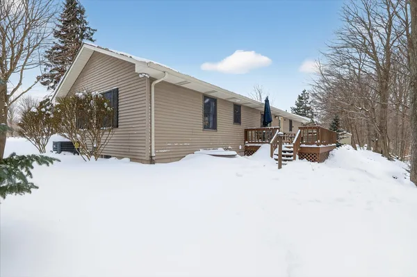 $699,000 | 70070 2nd Avenue, South Haven, MI 49090