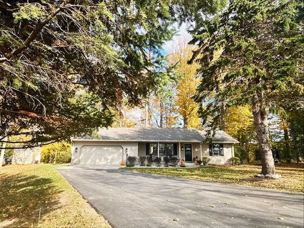 $699,000 | 70070 2nd Avenue, South Haven, MI 49090