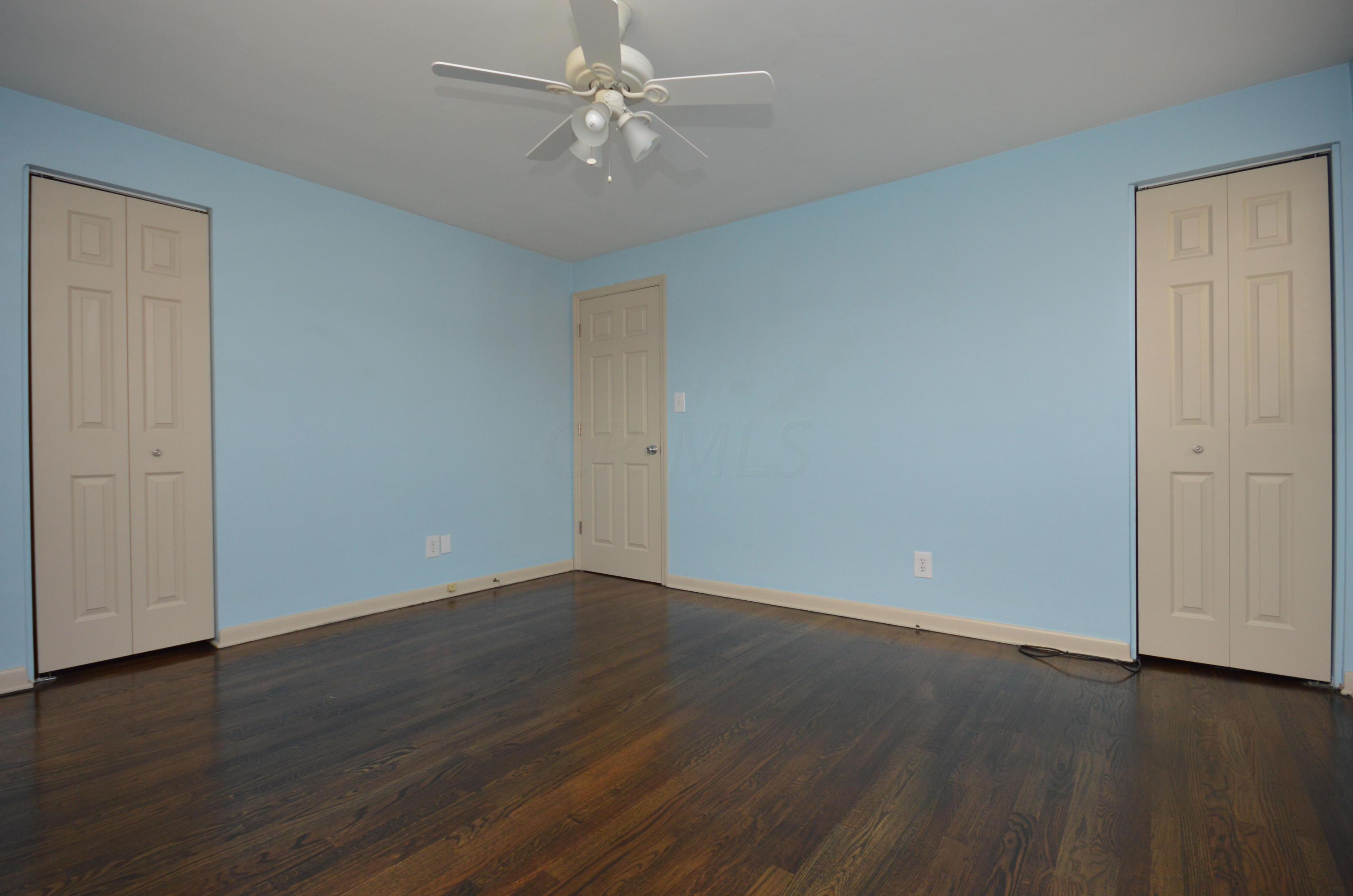 1870 Kentwell Road Columbus, OH 43221 - Photo 13 of 20