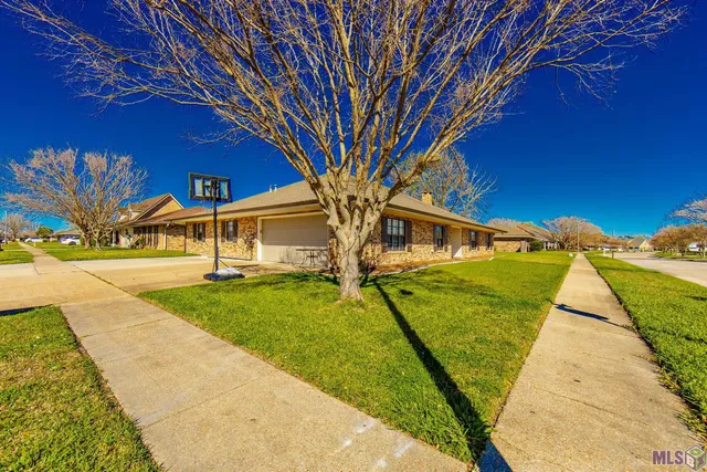 $315,000 | 118 Chantilly Drive, Houma, LA 70360