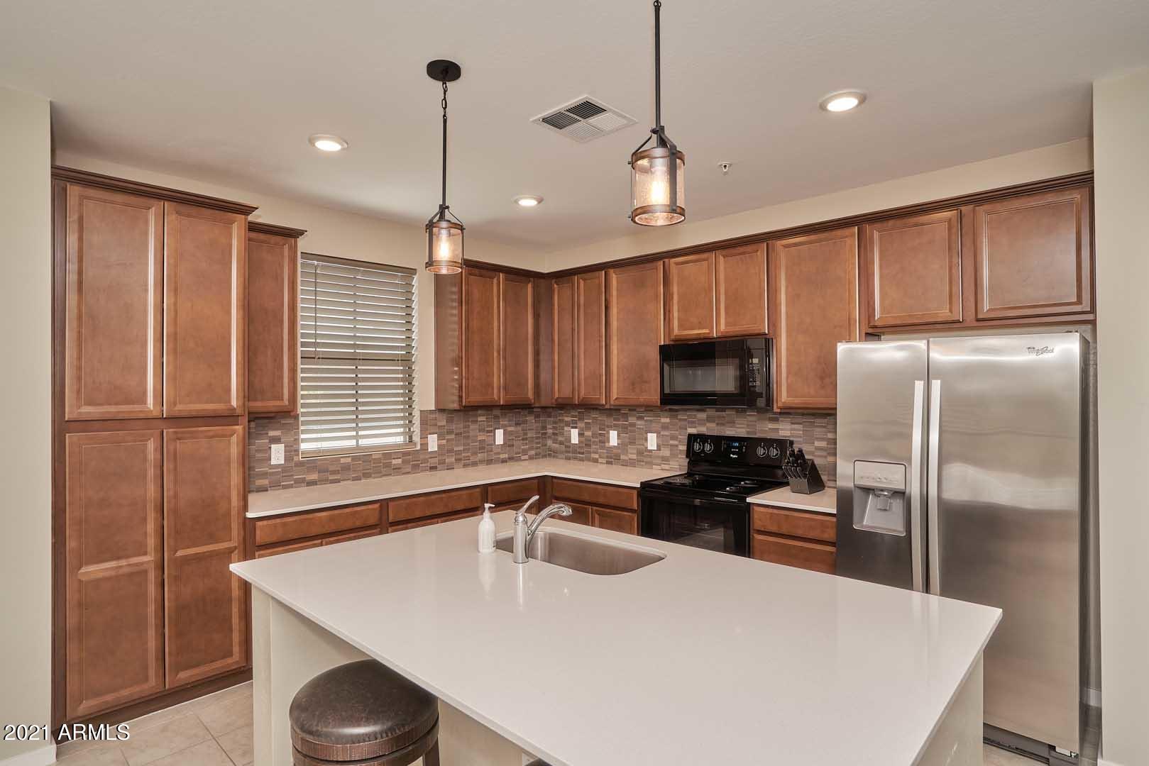 3900 East Baseline Road, Unit 128 Phoenix, AZ 85042 - Photo 8 of 45 Kitchen
