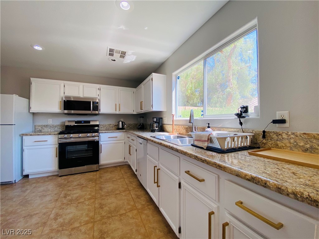 Undisclosed Address Las Vegas, NV 89144 - Photo 5 of 20