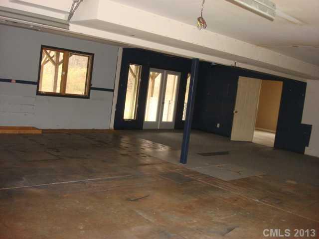 8564 Hagers Ferry Road Denver, NC 28037 - Photo 8 of 16 Gallery Image 8