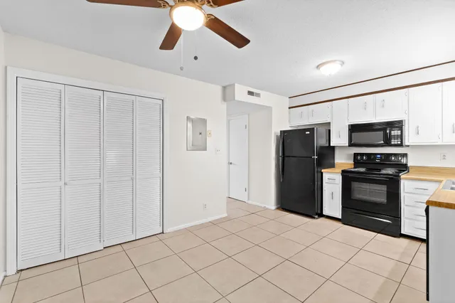 $935 | 148 Darlene Drive, Unit B, Clarksville, TN 37042