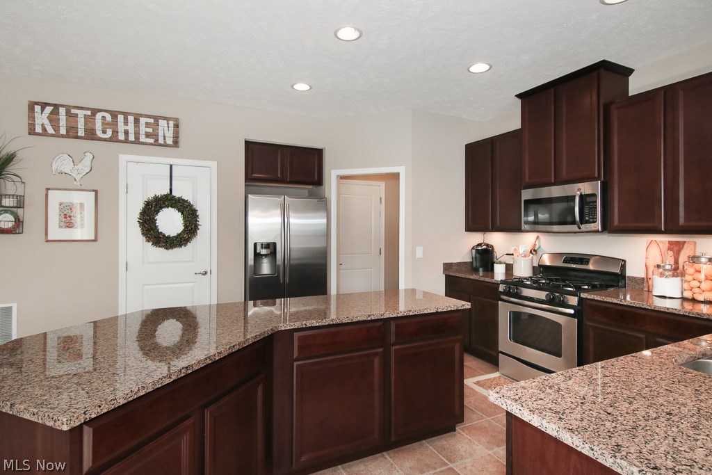 8813 Harvest Ridge Way North Ridgeville, OH 44039 - Photo 6 of 35 Gallery Image 6