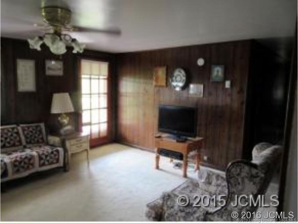 8645 North Jake Gayle Road Commiskey, IN 47227 - Photo 6 of 14