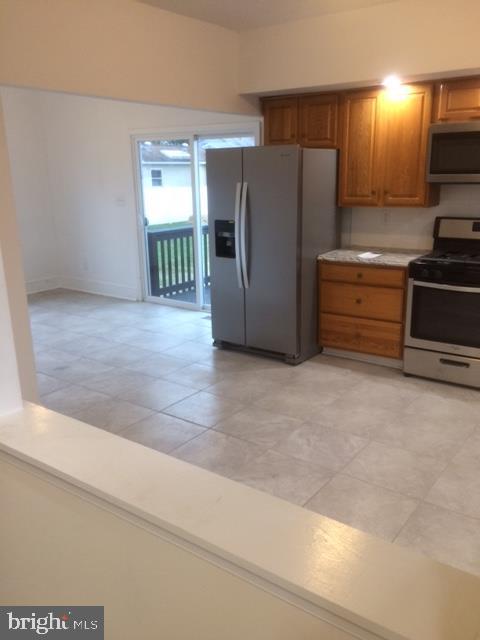 102 South Fellowship Road Maple Shade, NJ 08052 - Photo 8 of 28