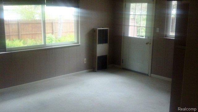 32770 Hearthstone Road Farmington, MI 48334 - Photo 3 of 9 FAMILY ROOM