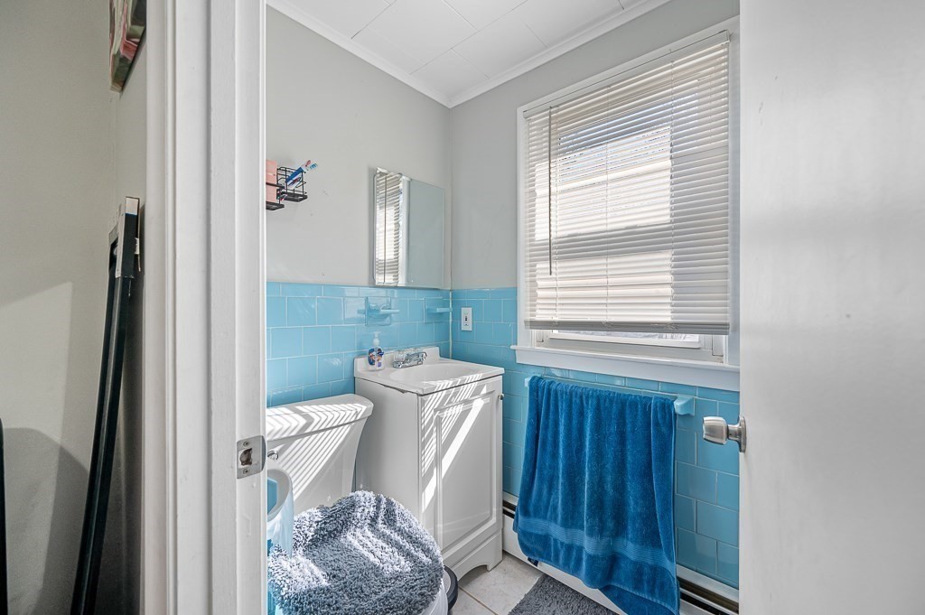 41 Dellwood Road Worcester, MA 01602 - Photo 24 of 29