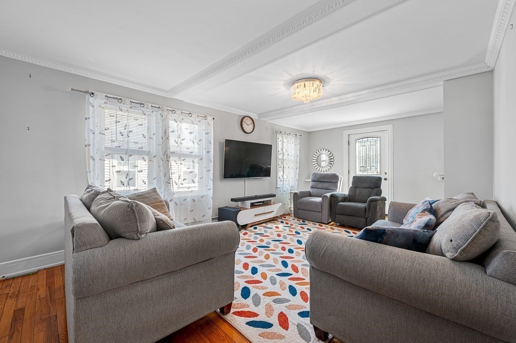 41 Dellwood Road Worcester, MA 01602 - Photo 4 of 29