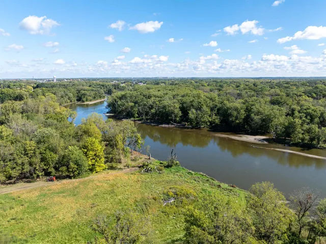 $305,000 | 15361 South Bluff Road, South Beloit, IL 61080