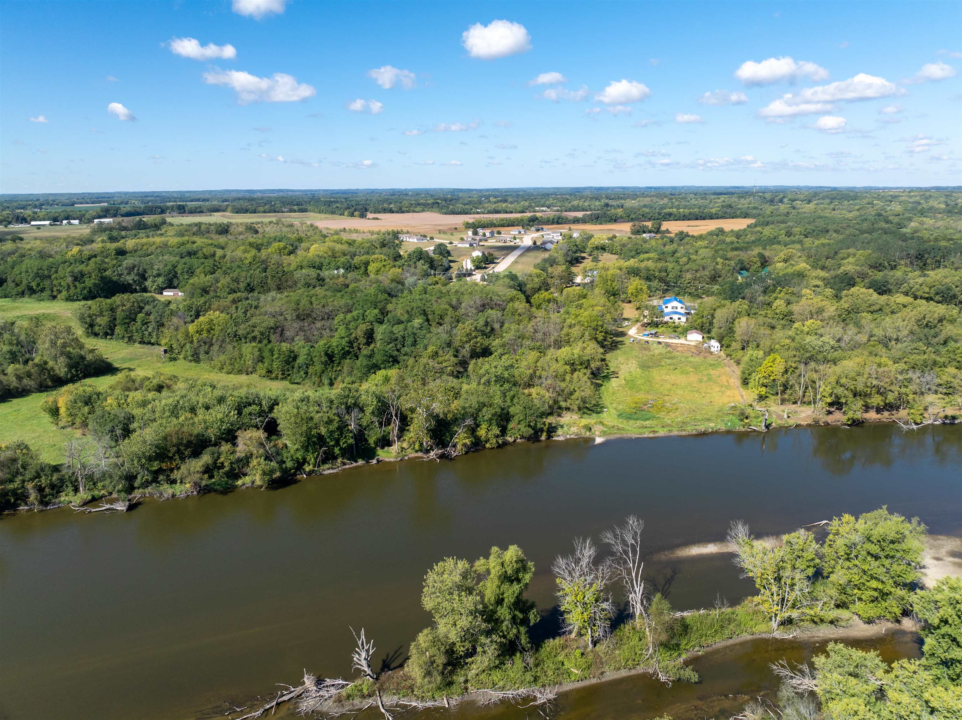 15361 South Bluff Road South Beloit, IL 61080 - Photo 8 of 64
