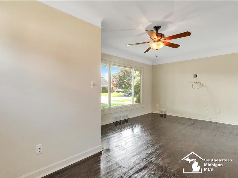 7850 Harding Street Taylor, MI 48180 - Photo 9 of 38