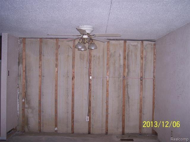 5770 Cobb Road Lapeer, MI 48446 - Photo 14 of 16 dining rm.jpg