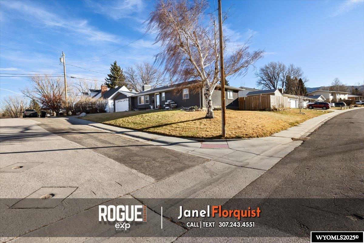 2051 Valcaro Road Casper, WY 82604 - Photo 4 of 47