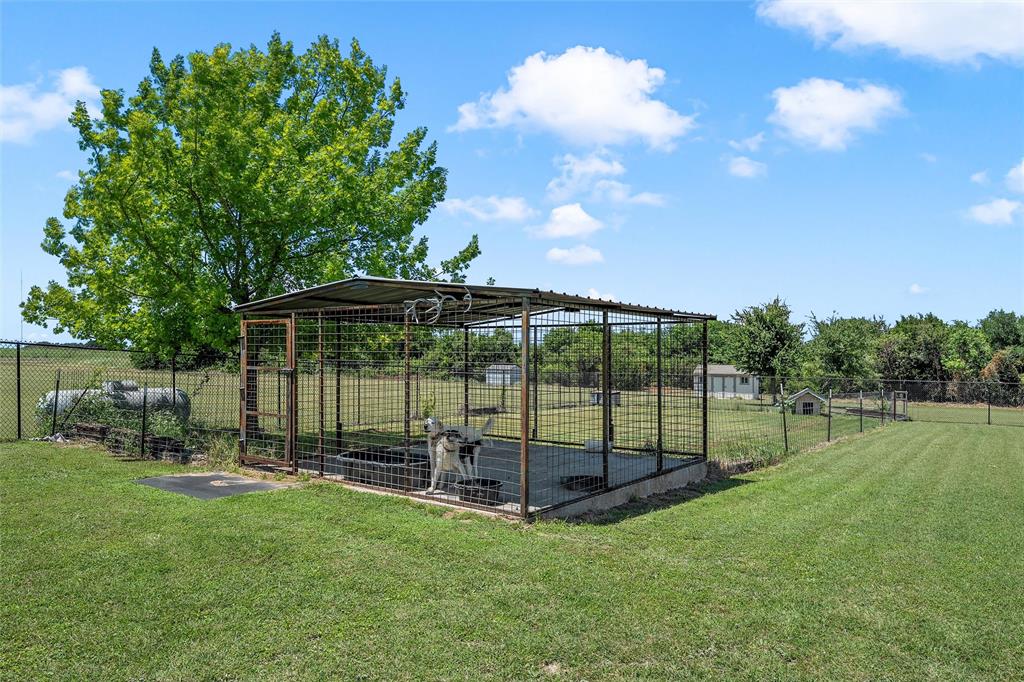 175 Ranchcrest Road Lorena, TX 76655 - Photo 32 of 35