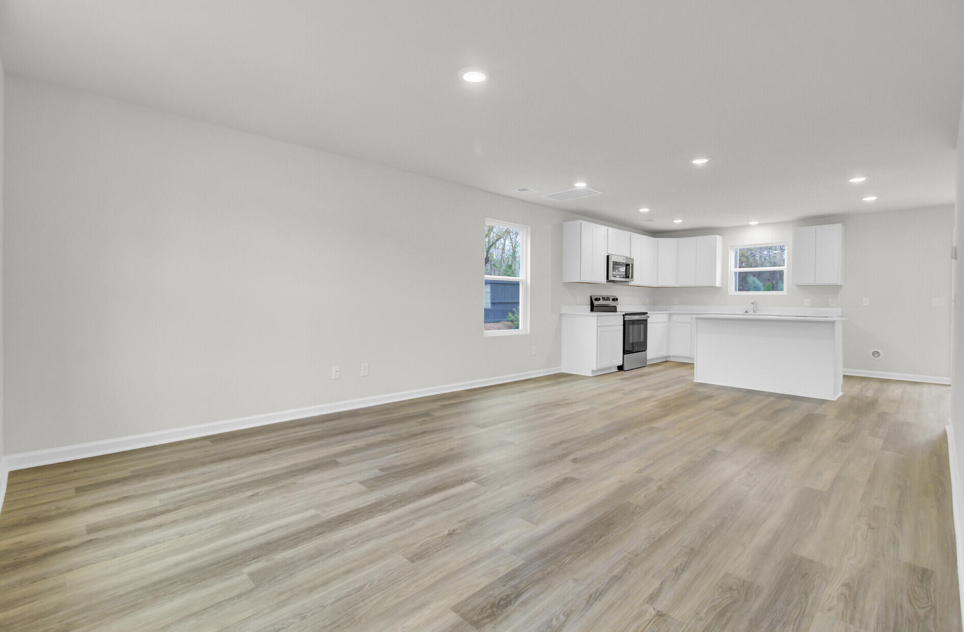 7040 Windham Way Ladson, SC 29456 - Photo 18 of 54 Family Room