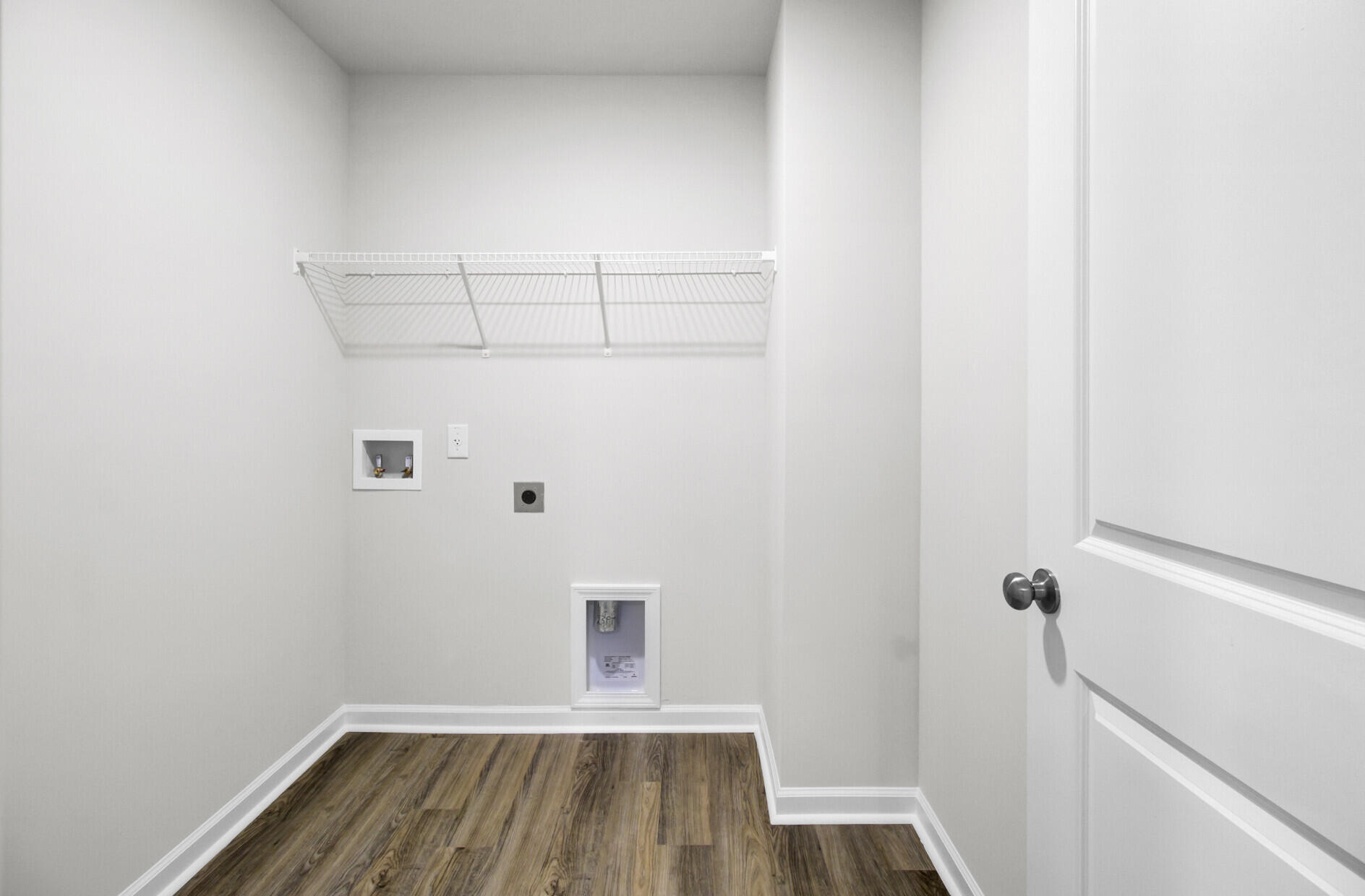 7040 Windham Way Ladson, SC 29456 - Photo 37 of 53 Laundry Room