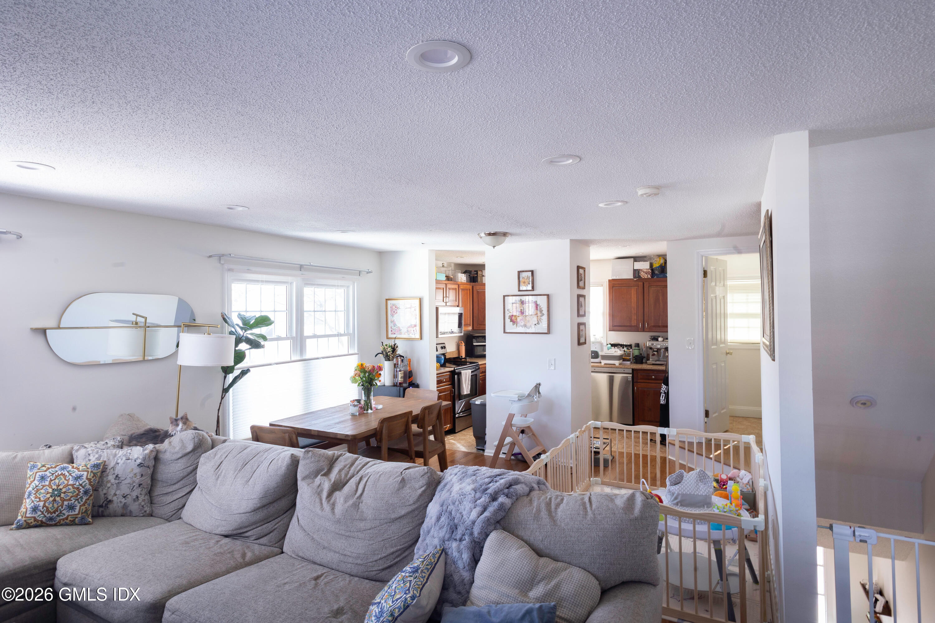 150 Prospect Street, Unit 7 Greenwich, CT 06830 - Photo 11 of 24 IMG_4221