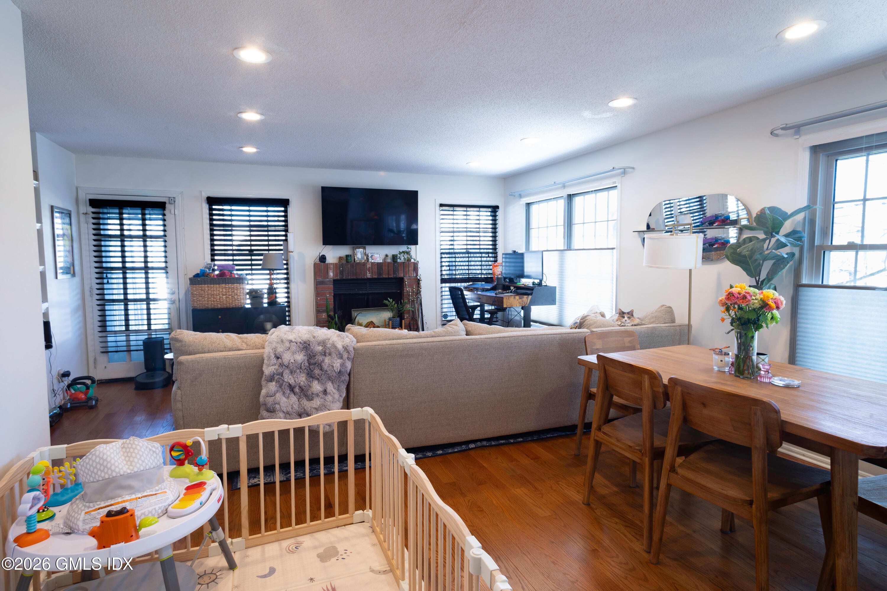 150 Prospect Street, Unit 7 Greenwich, CT 06830 - Photo 12 of 24 IMG_4225