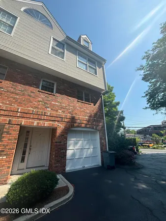 $4,400 | 150 Prospect Street, Unit 7, Greenwich, CT 06830