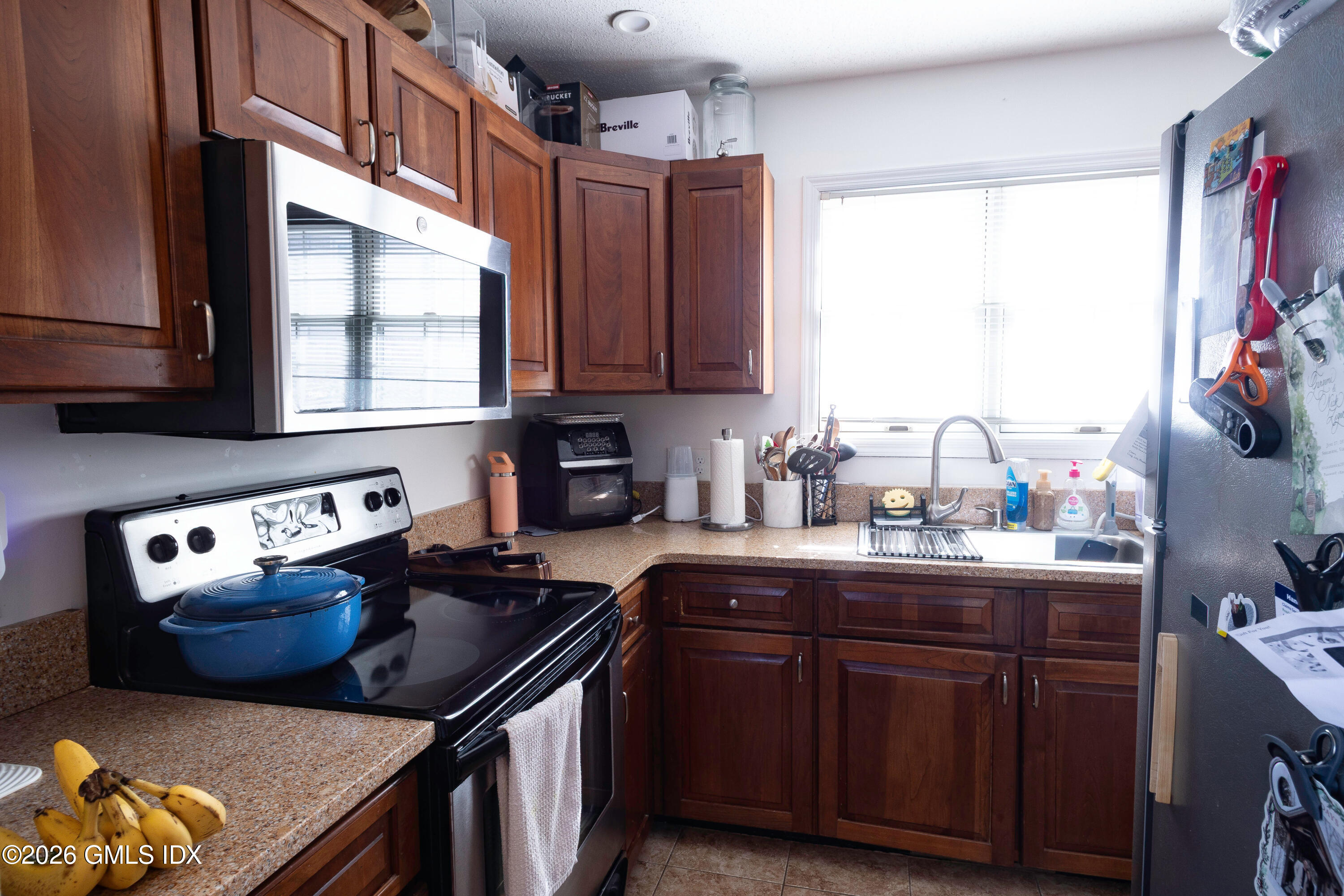 150 Prospect Street, Unit 7 Greenwich, CT 06830 - Photo 5 of 24 IMG_4223