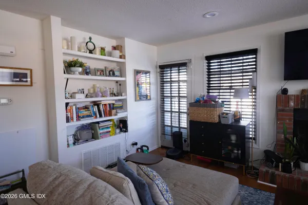 $4,400 | 150 Prospect Street, Unit 7, Greenwich, CT 06830