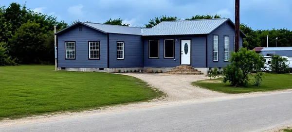 $249,000 | 110 Overlook Trail, Azle, TX 76020