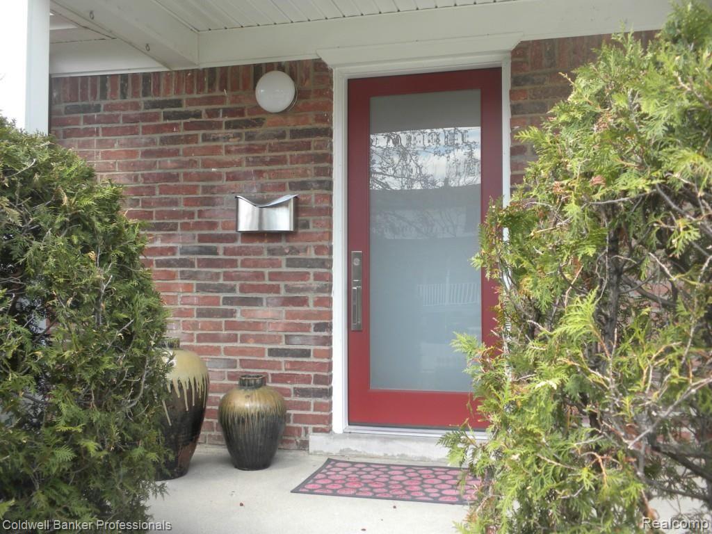 1456 Franklin Road Berkley, MI 48072 - Photo 4 of 26 DSCN6062.jpg