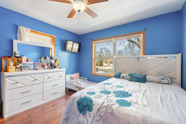 $208,000 | 221 East Park Street, Owatonna, MN 55060