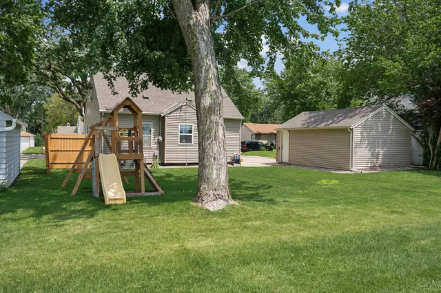 $208,000 | 221 East Park Street, Owatonna, MN 55060