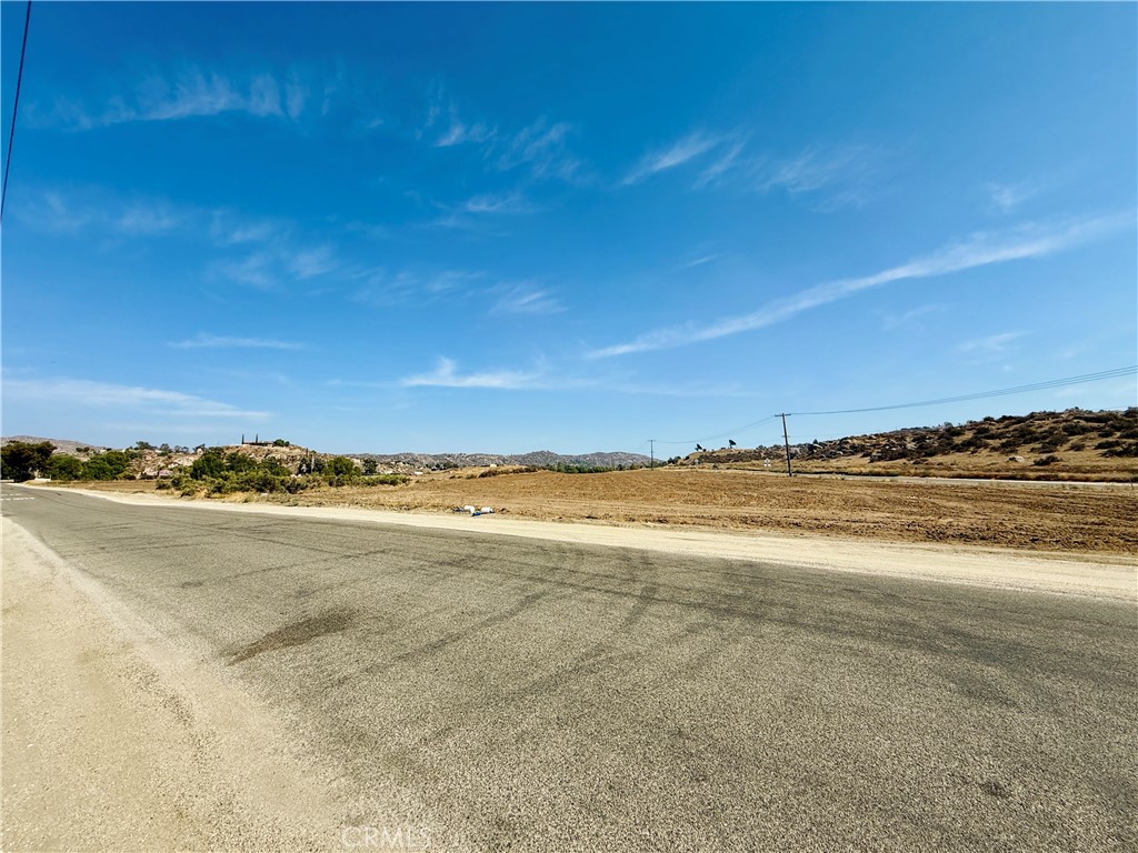 26 Juniper Flats Road Nuevo, CA 92567 - Photo 4 of 23