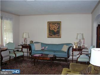 5121 Pontiac Road Drexel Hill, PA 19026 - Photo 7 of 12 Living Room