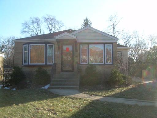 183 Ridgewood Road Riverside, IL 60546 - Photo 1 of 1 a side view of a house