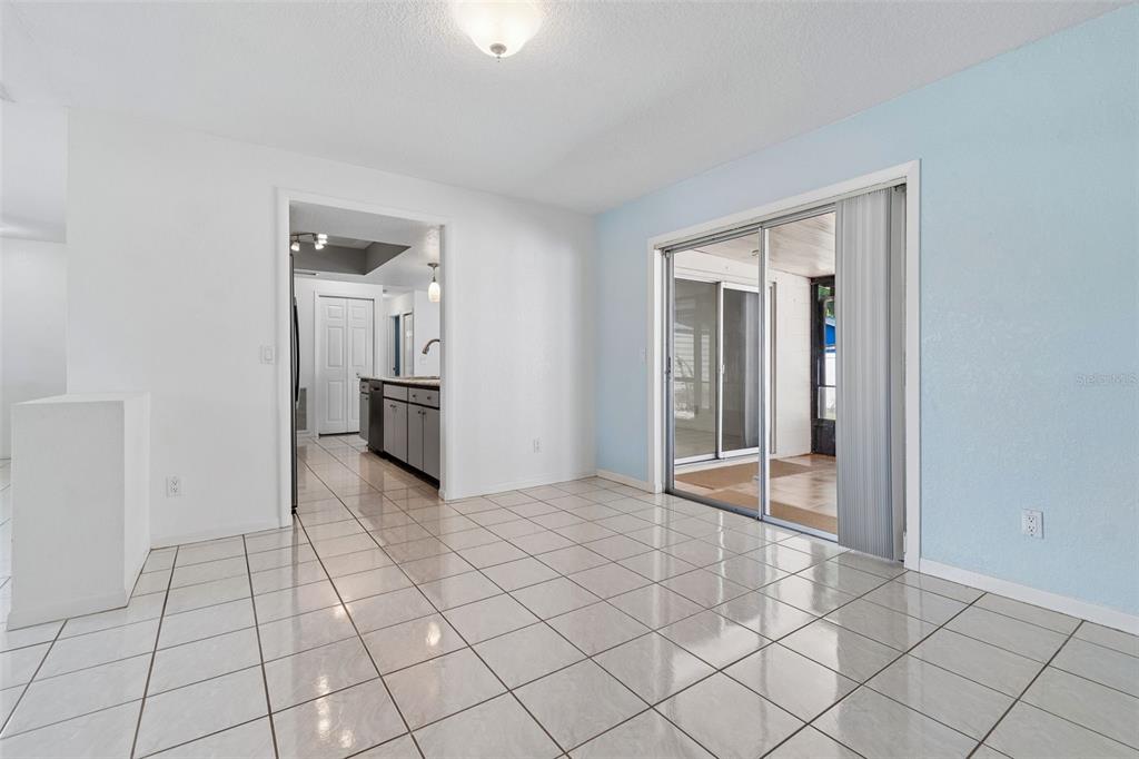 2505 Linden Tree Street Seffner, FL 33584 - Photo 17 of 66