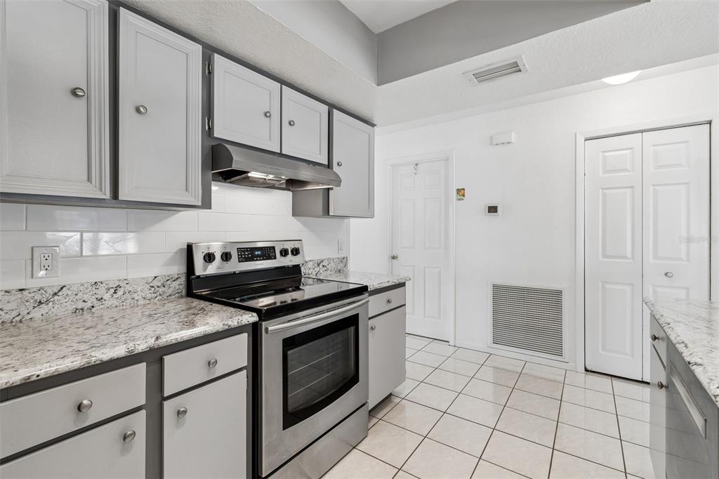 2505 Linden Tree Street Seffner, FL 33584 - Photo 22 of 66