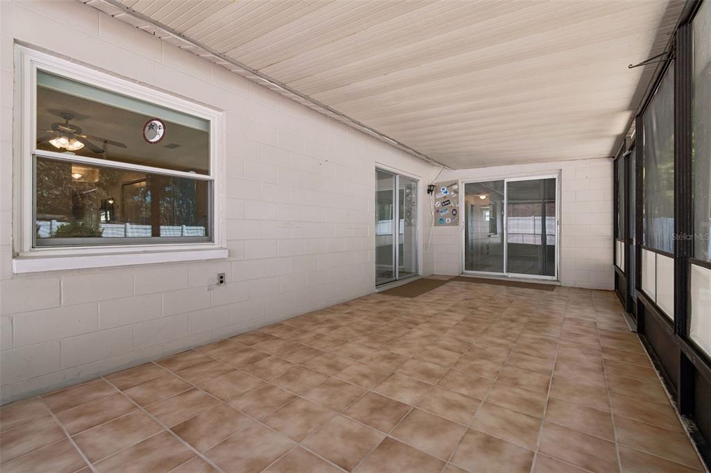 2505 Linden Tree Street Seffner, FL 33584 - Photo 39 of 66