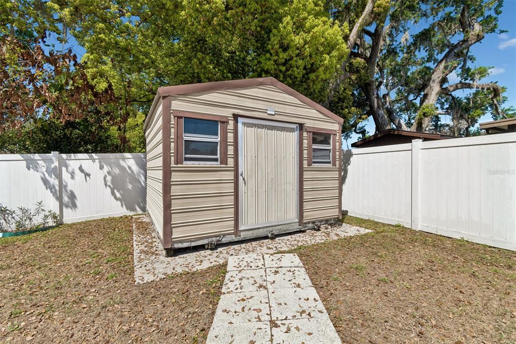 2505 Linden Tree Street Seffner, FL 33584 - Photo 42 of 66