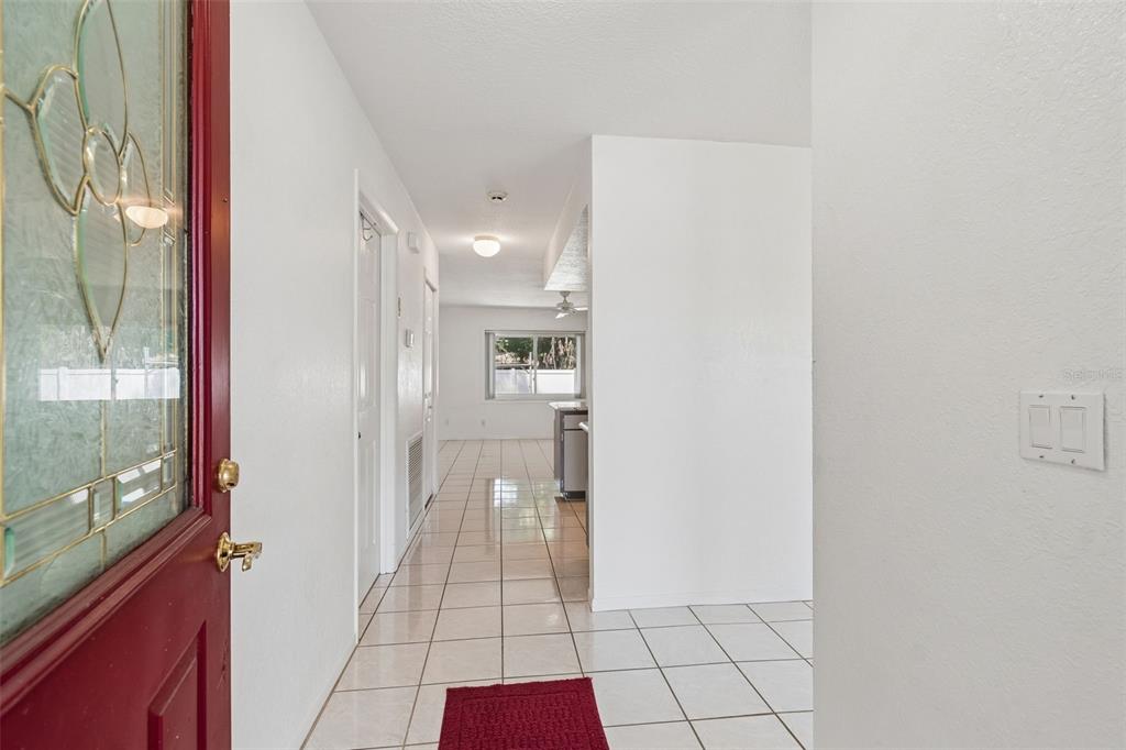 2505 Linden Tree Street Seffner, FL 33584 - Photo 9 of 66