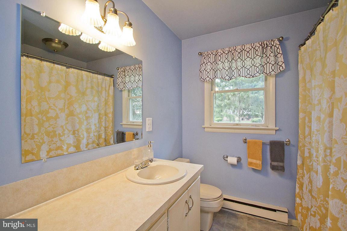812 Scott Lane Lititz, PA 17543 - Photo 25 of 39 Gallery Image 25