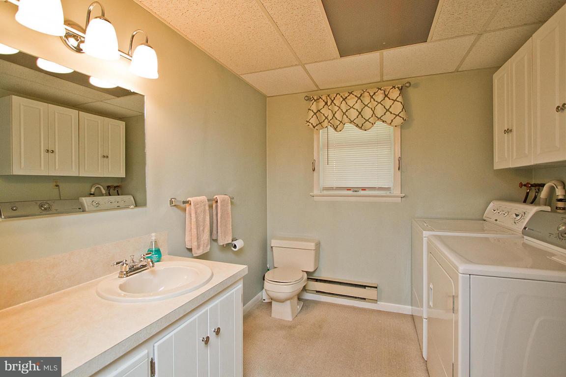 812 Scott Lane Lititz, PA 17543 - Photo 30 of 39 Gallery Image 30