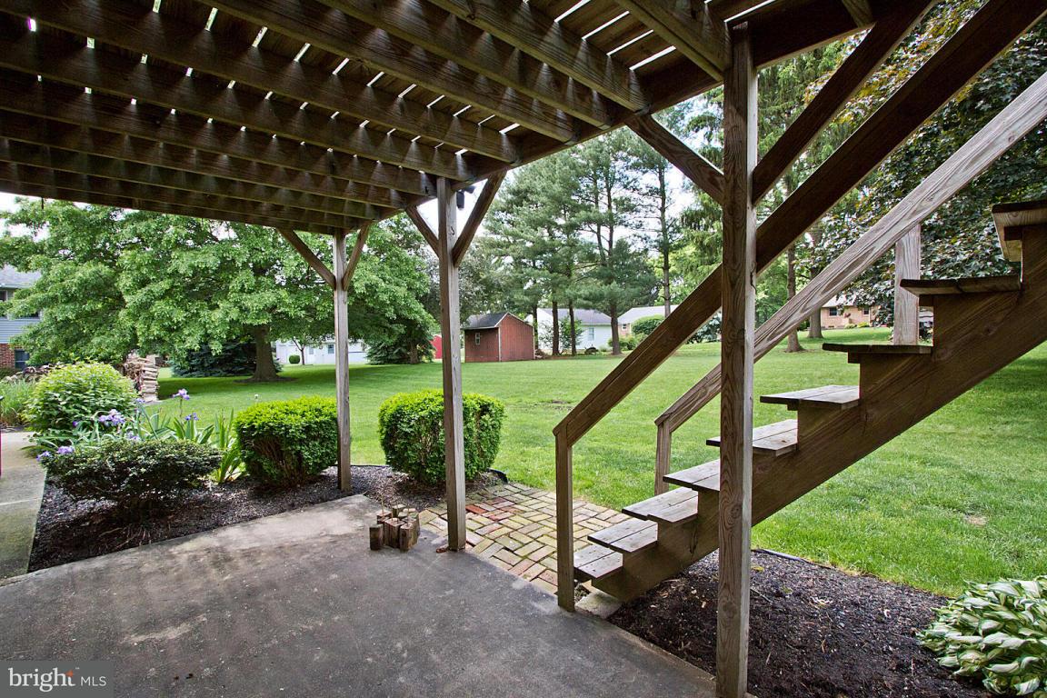 812 Scott Lane Lititz, PA 17543 - Photo 33 of 39 Gallery Image 33