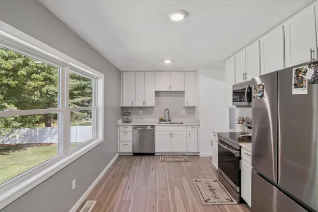 $269,900 | 2926 South Sandstone Road, Jackson, MI 49201