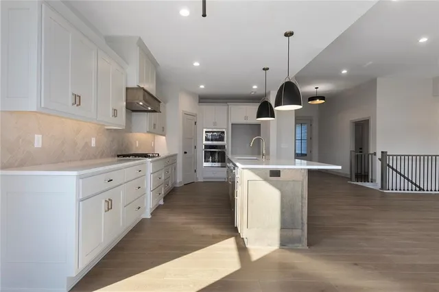 $640,000 | 13541 Northeast 114th Place, Kearney, MO 64060