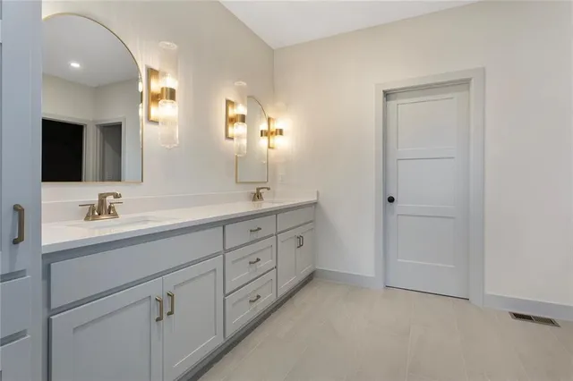 $640,000 | 13541 Northeast 114th Place, Kearney, MO 64060