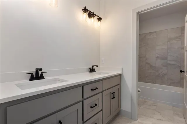 $650,000 | 13541 Northeast 114th Place, Kearney, MO 64060